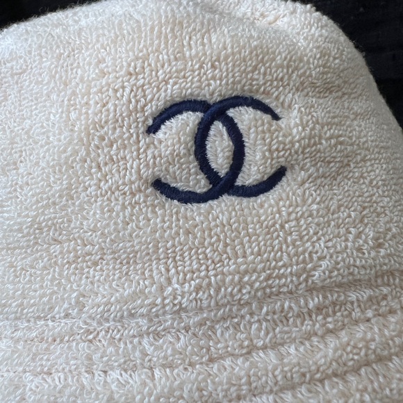 Auth Chanel CC Logo Terry Cloth Beige Bucket Hat Sz.M - Picture 2 of 8